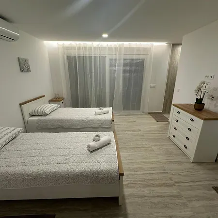 Seaview A'more With Heated Pool Villa