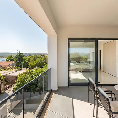 Villa Seaview A'more With Heated Pool *