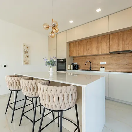 Seaview A'more With Heated Pool Villa