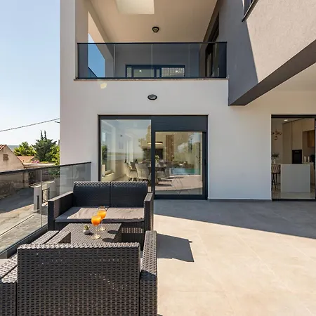 Seaview A'more With Heated Pool *