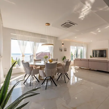 Seaview A'more With Heated Pool *