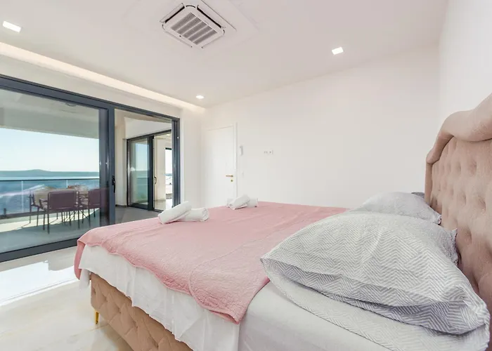 Seaview A'more With Heated Pool Villa Maslenica