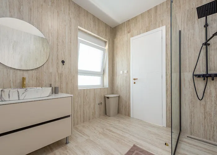 Seaview A'more With Heated Pool Villa Maslenica