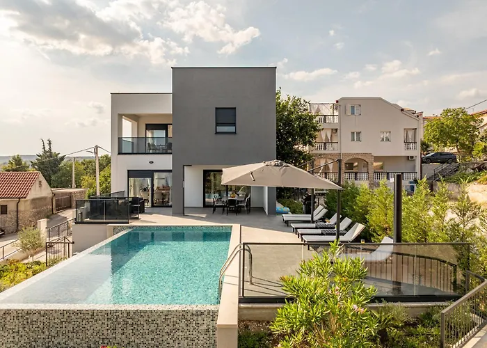 Seaview A'more With Heated Pool *