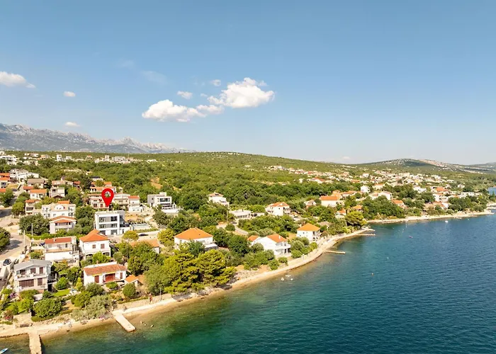 Seaview A'more With Heated Pool * Maslenica