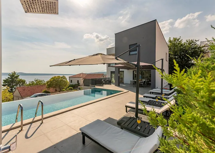 Seaview A'more With Heated Pool Villa Maslenica