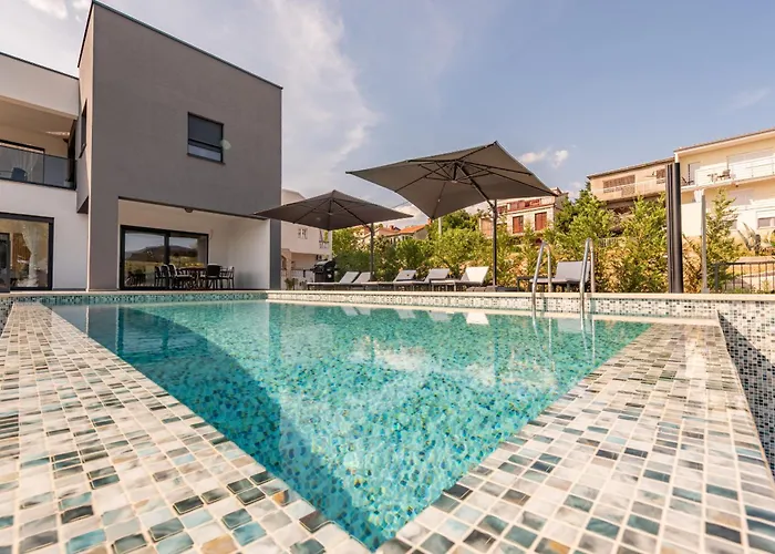 Seaview A'more With Heated Pool *